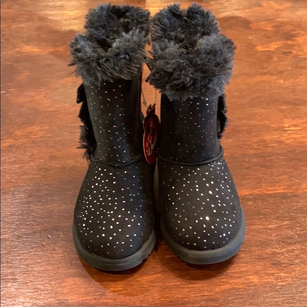 Kids Size 8 Jumping beans boots